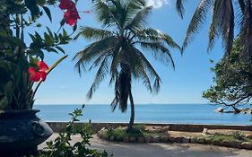 La Petite Maison And Sea Splash Baie Sainte Anne Exterior photo