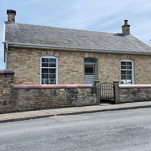 Traditional Cottage In West Kilbride Village Seamill Exterior photo