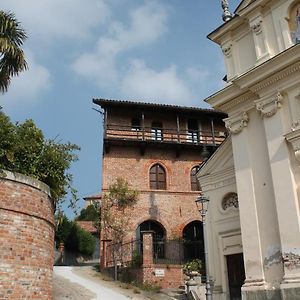 La Casa Del Castellano Cinzano Exterior photo