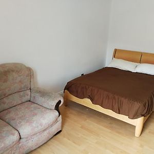 Budget Double Bedroom Near Glasgow City Centre And West End Exterior photo