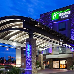 Holiday Inn Express And Suites Rochester West-Medical Center, An Ihg Hotel Exterior photo