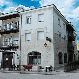 Hostal Rural Amador Puente de Vadillos Exterior photo