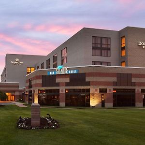 Doubletree By Hilton Bradley International Airport Windsor Locks Exterior photo