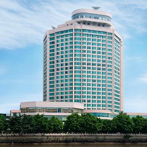 Ramada By Wyndham Pearl Guangzhou-Canton Fair Free Shuttle Bus Exterior photo