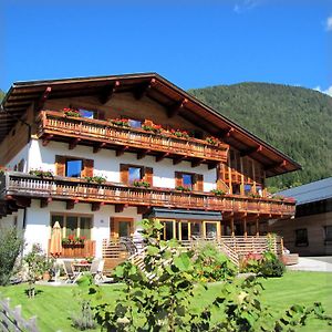 Haus Am Muhlbach Weissensee Exterior photo