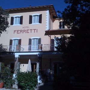 Albergo Ristorante Ferretti Monteluco Exterior photo