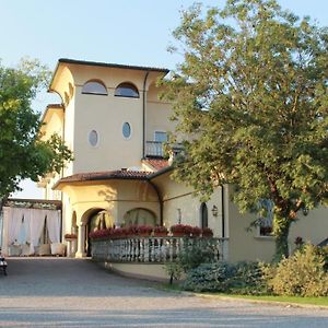 Villa Belvedere 1849 Misano di Gera dʼAdda Exterior photo