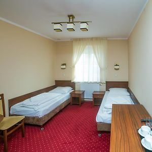 Hotel Grant Leszno (Greater Poland) Exterior photo