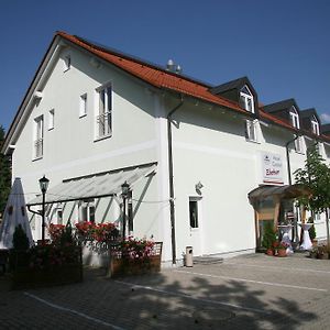 Hotel-Gasthof Eberherr Forstinning Exterior photo
