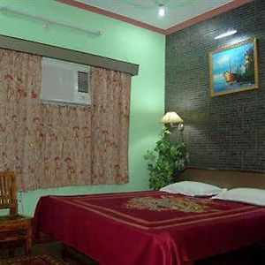 Hotel Maurya Kangra Pālampur Exterior photo