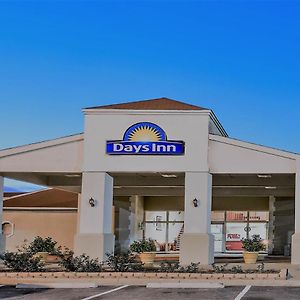 Days Inn By Wyndham Eastland Exterior photo