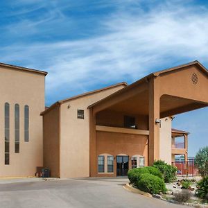 Super 8 By Wyndham Bastrop Tx Exterior photo