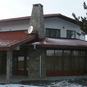 Vila Debovec Dubovets Exterior photo