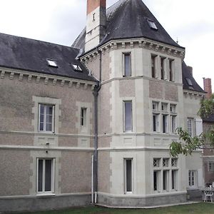 La Tourelle Des Echelles Lésigny Exterior photo