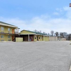 American Inn Princeton Exterior photo