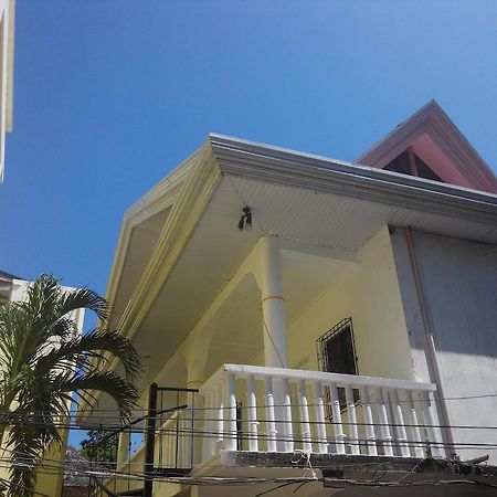 812 Angol Boracay Apartamento Exterior foto
