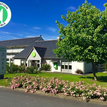 Campanile Angers Ouest - Beaucouze Hotel Exterior foto