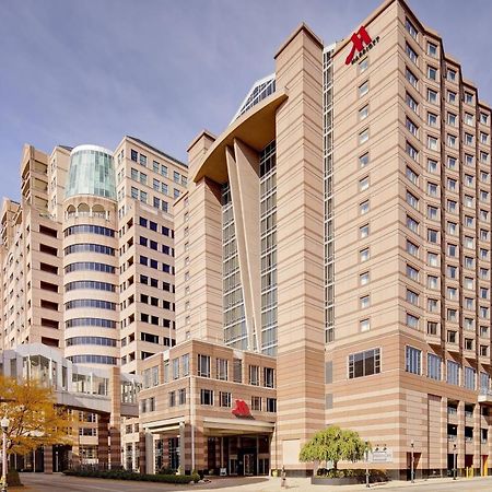 Cincinnati Marriott At Rivercenter Covington Exterior foto