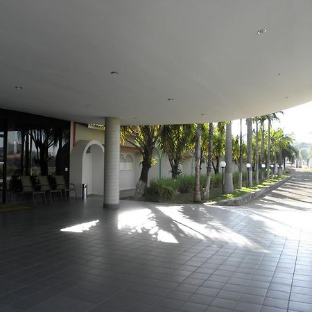 Rio Claro Plaza Hotel Exterior foto