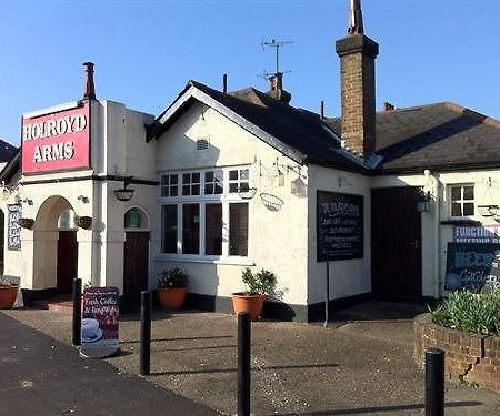 Holroyd Arms Apartamento Guildford Exterior foto