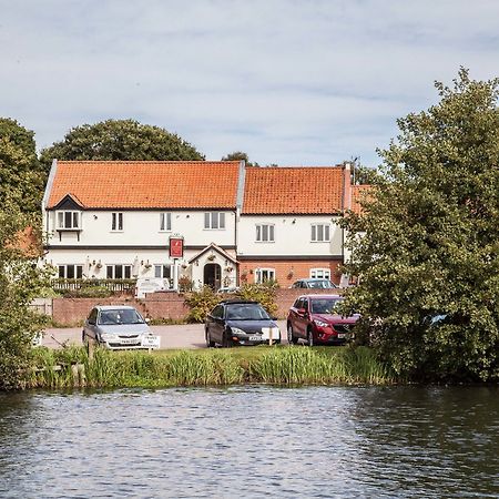 Wayford Bridge Inn Hotel Stalham Exterior foto