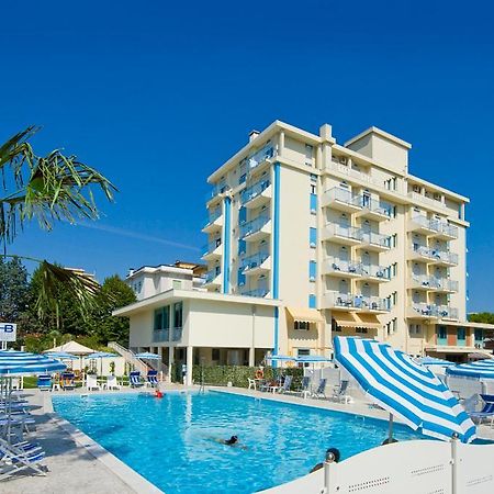 Hotel Bolivar Lido di Jesolo Exterior foto