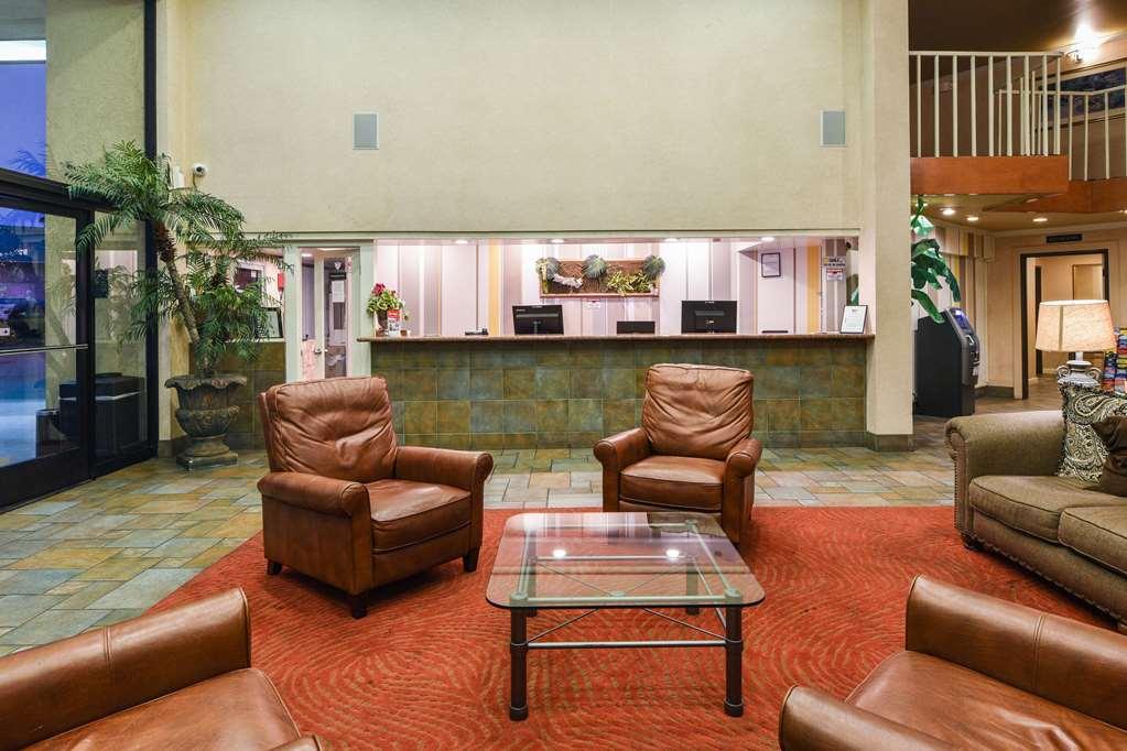 The Buena Park Hotel & Suites Interior foto