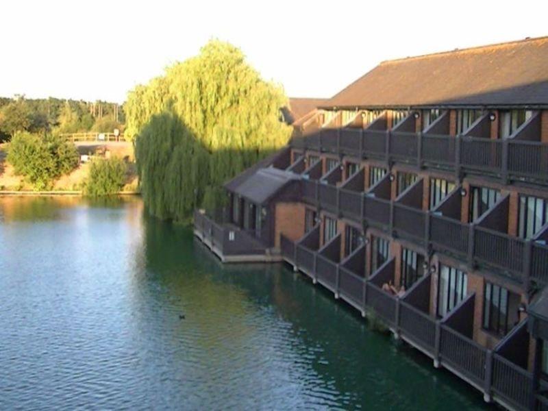 Reading Lake Hotel Exterior foto