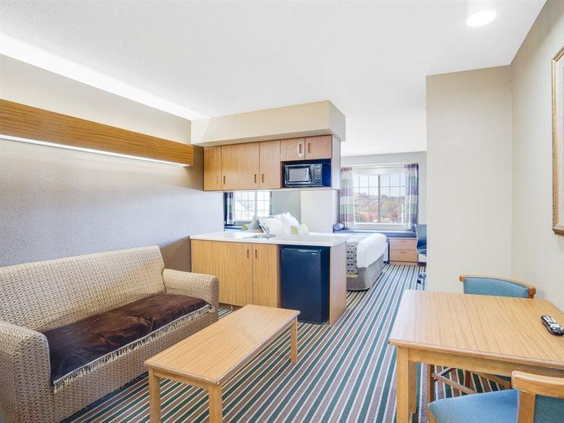 Microtel Inn & Suites By Wyndham Pigeon Forge Exterior foto