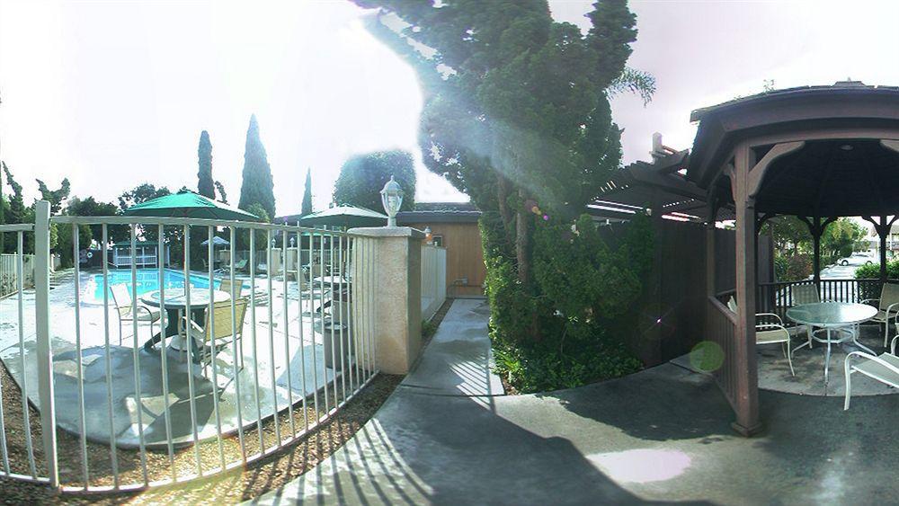 Costa Mesa Inn - Newport Beach Area Exterior foto