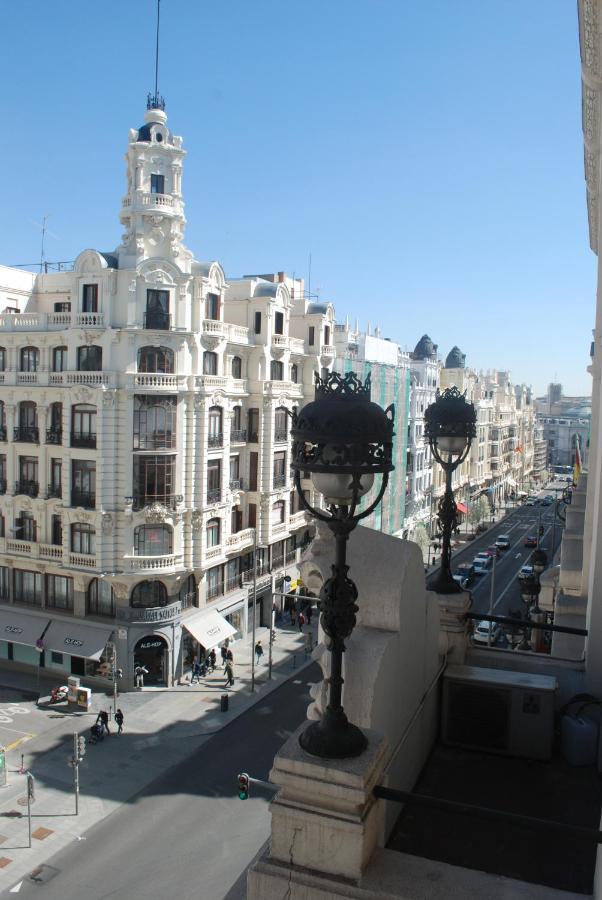 Hostal Avenida Madri Exterior foto