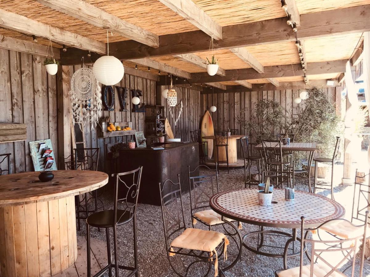 Lodges En Provence - Ecogites & Restaurant Insolites Richerenches Exterior foto
