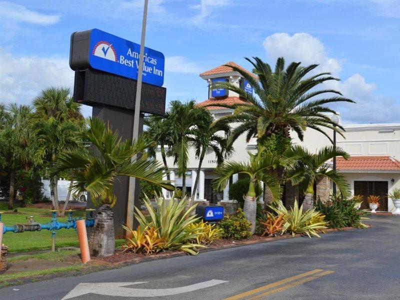 Americas Best Value Inn Fort Myers Exterior foto