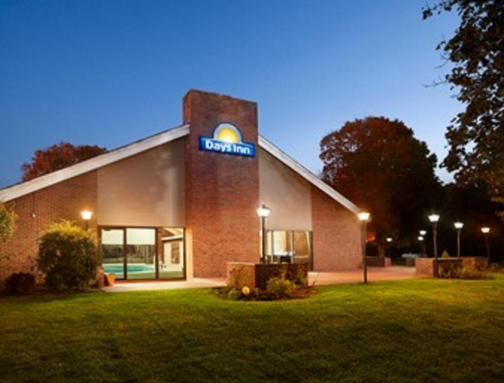 Days Inn By Wyndham Rutland/Killington Area Exterior foto