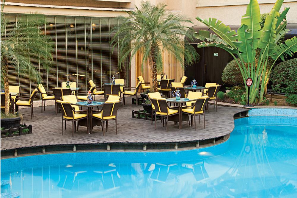 Tivoli Garden Resort Hotel Nova Deli Exterior foto