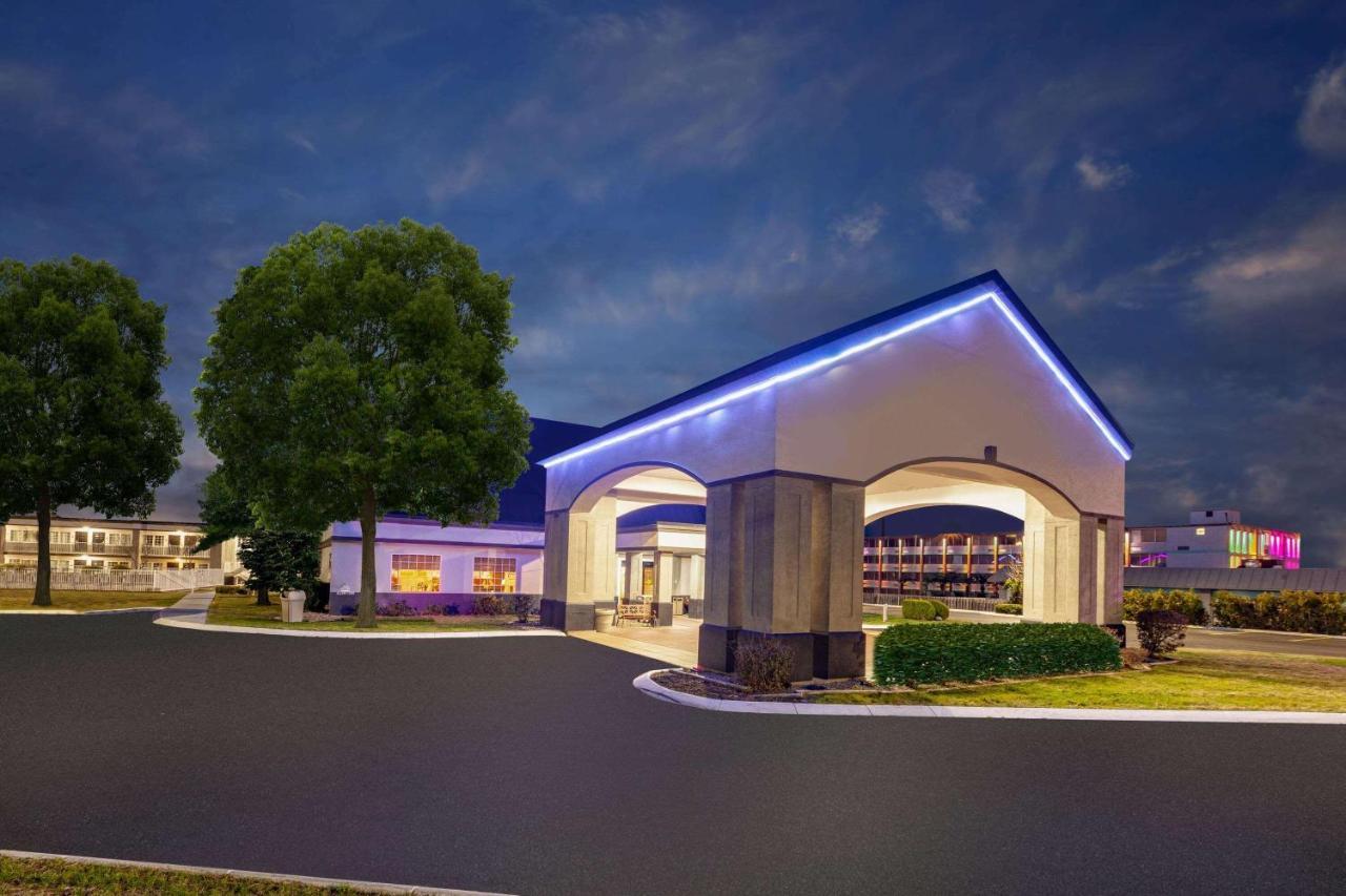 Days Inn By Wyndham Austintown Exterior foto