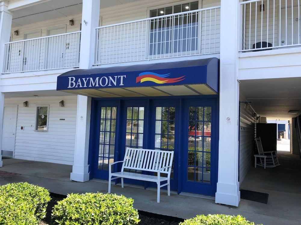 Baymont By Wyndham Greenwood Exterior foto