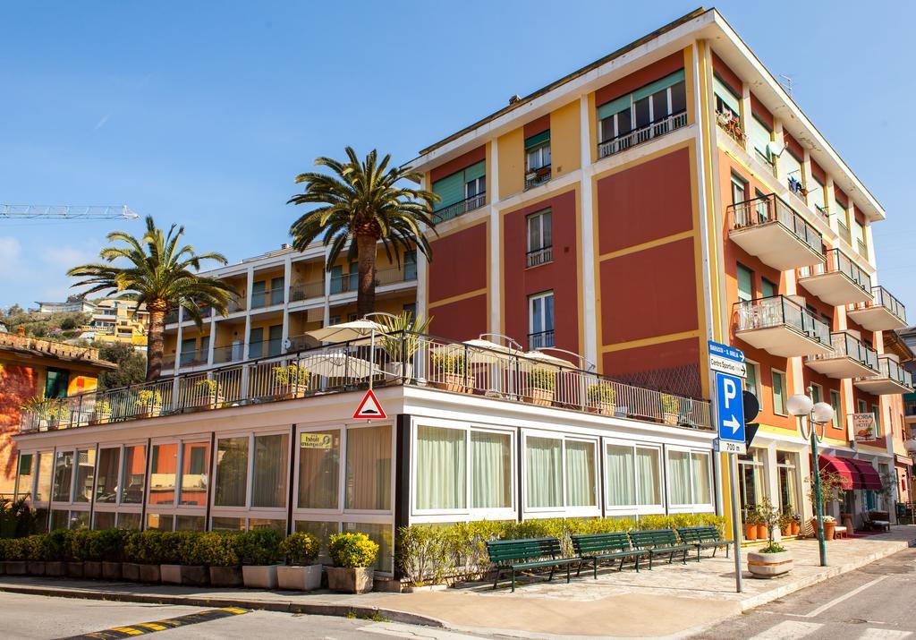 Hotel Doria Cavi di Lavagna Exterior foto