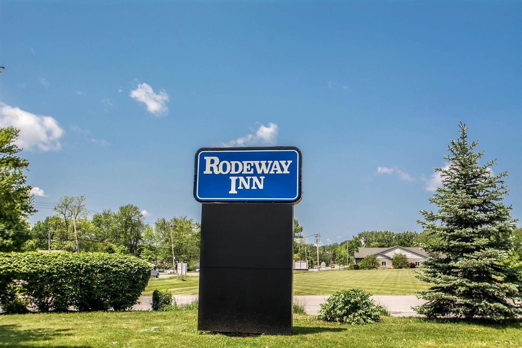 Rodeway Inn Lakeville Exterior foto