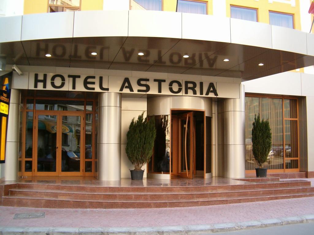 Hotel Astoria City Center Iasi Exterior foto