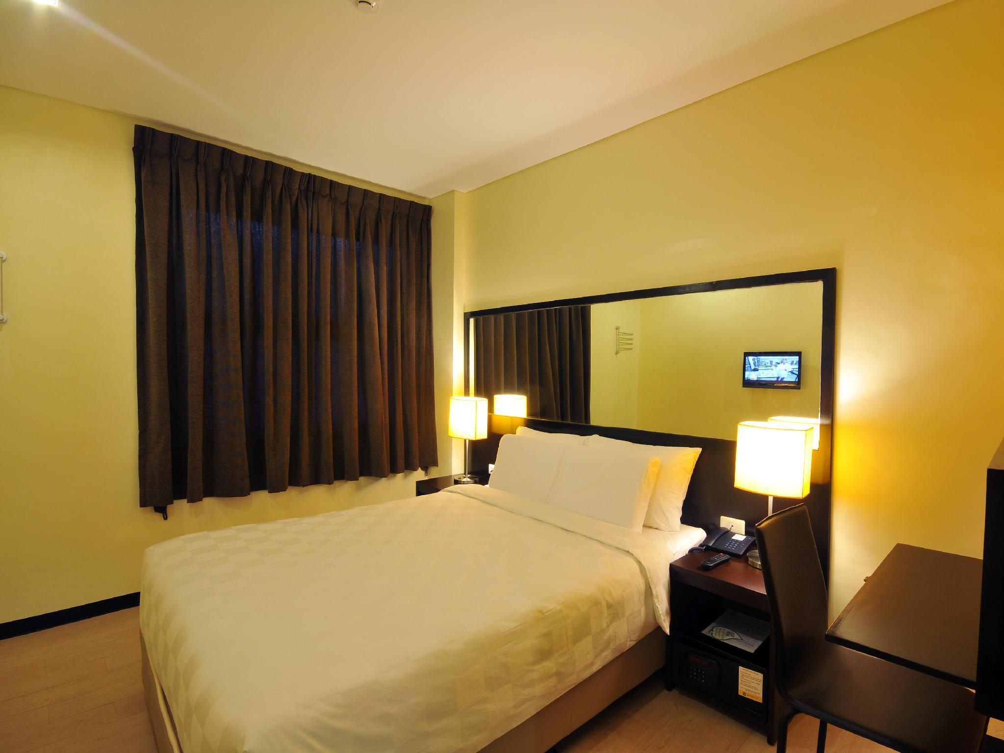 Go Hotels Puerto Princesa Exterior foto