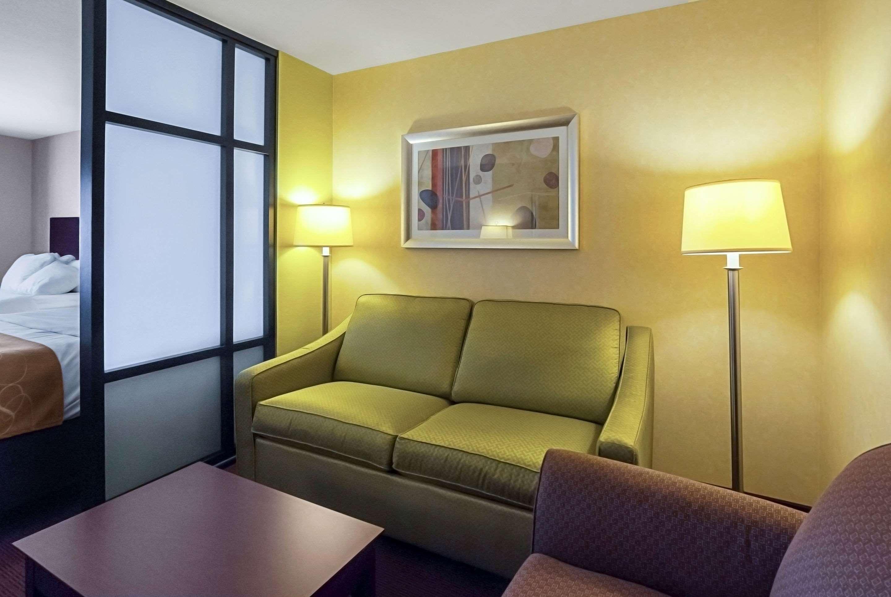 Comfort Suites Manhattan Exterior foto
