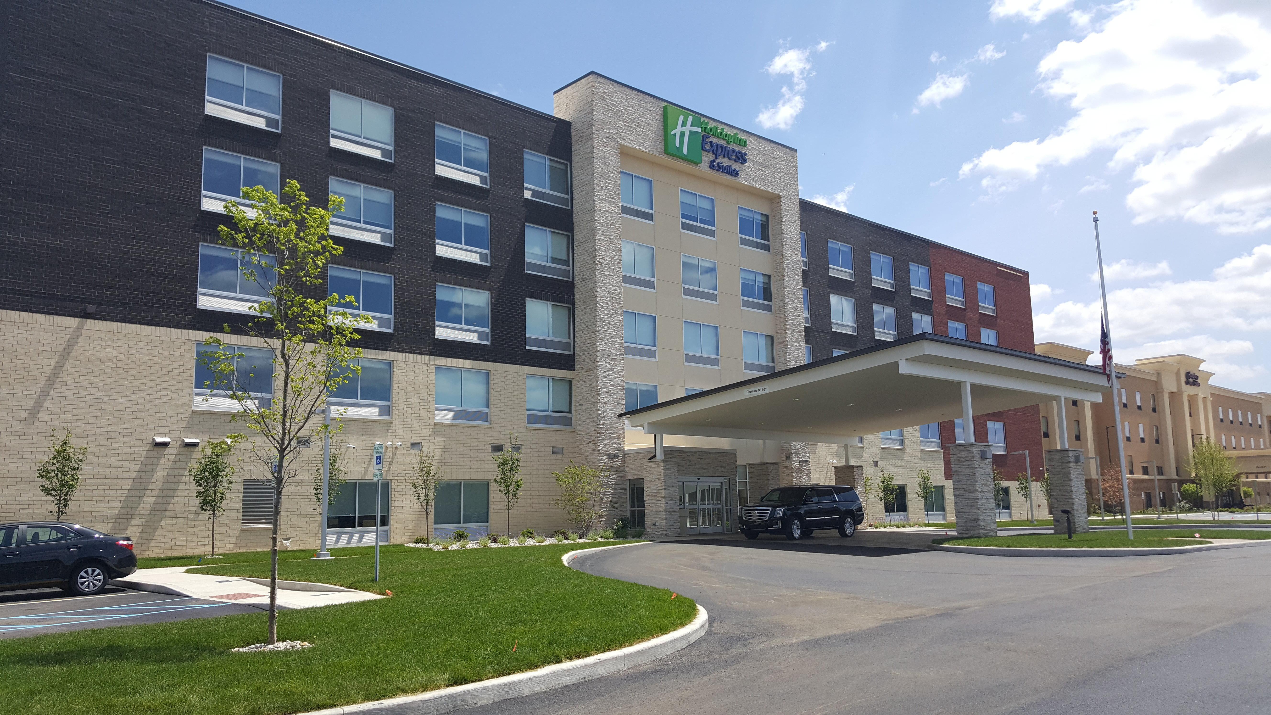 Holiday Inn Express & Suites Toledo West, An Ihg Hotel Exterior foto