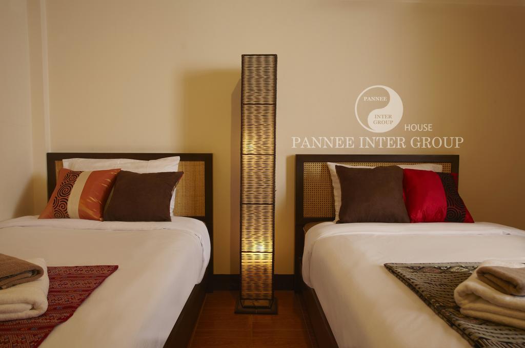 Pannee House Hotel Banguecoque Quarto foto
