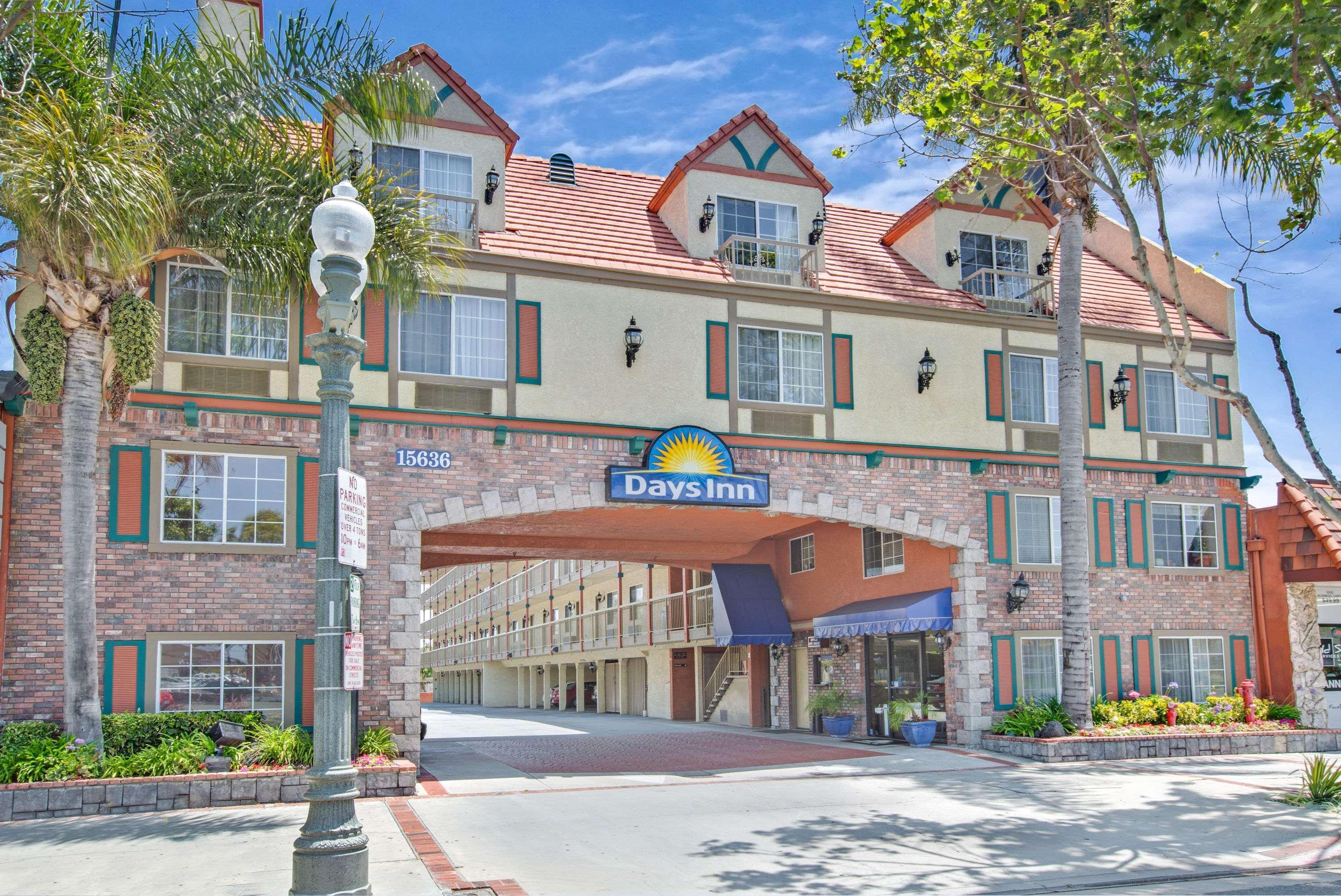 Days Inn By Wyndham Los Angeles Lax/ Redondo&Manhattanbeach Lawndale Exterior foto