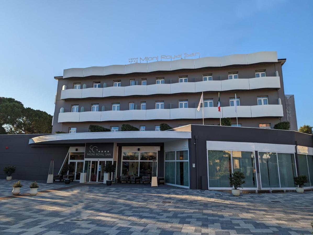 Hotel Mioni Royal San Montegrotto Terme Exterior foto