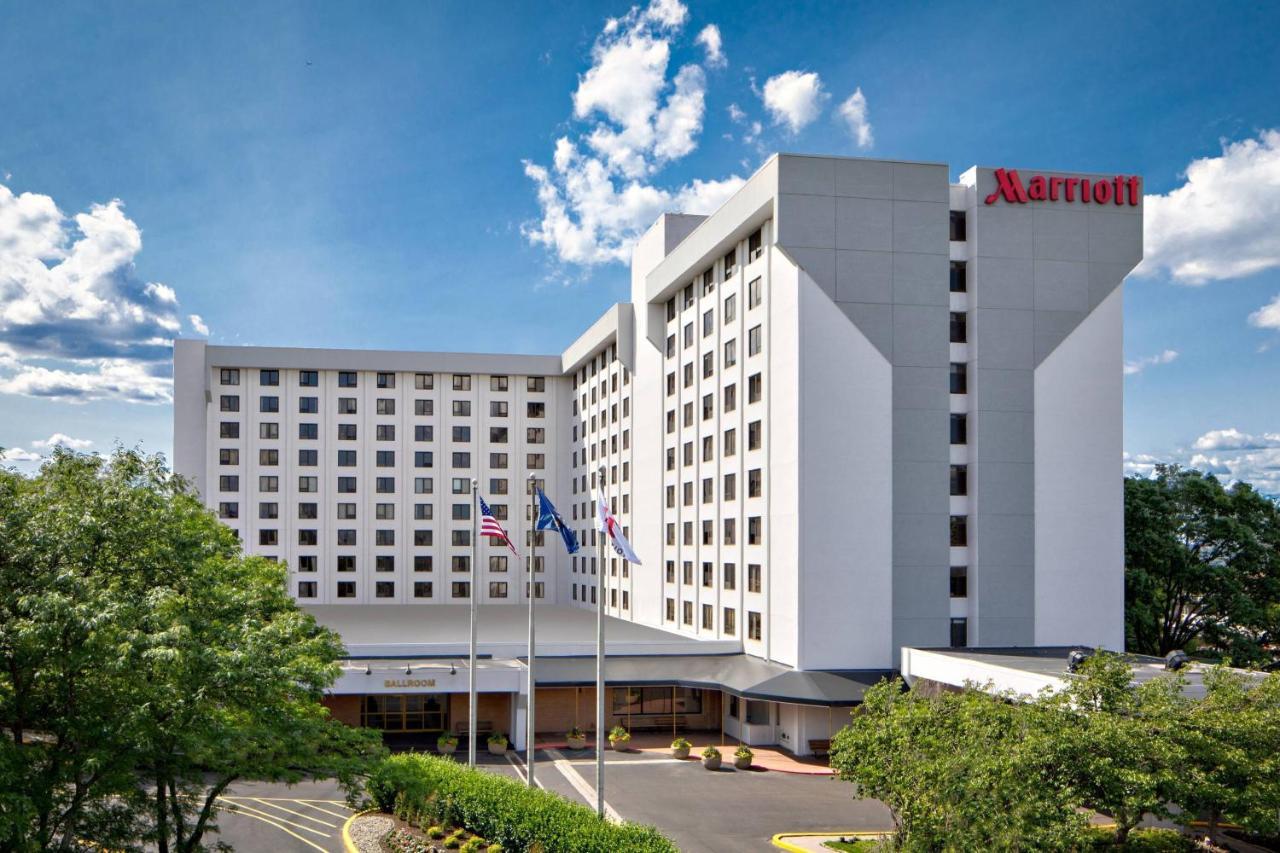 New York Laguardia Airport Marriott Hotel Exterior foto