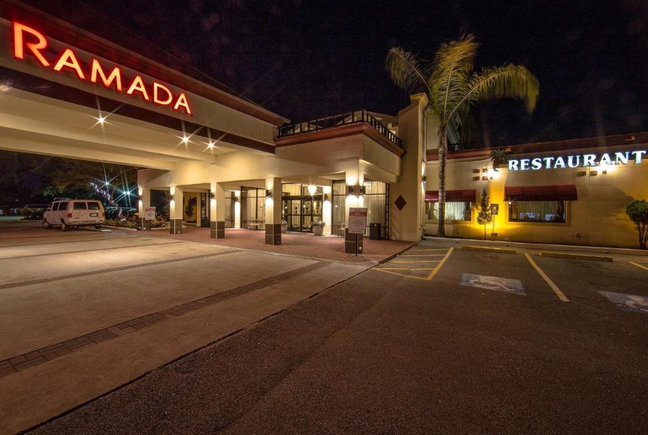 Ramada By Wyndham Houston Intercontinental Airport East Hotel Humble Exterior foto