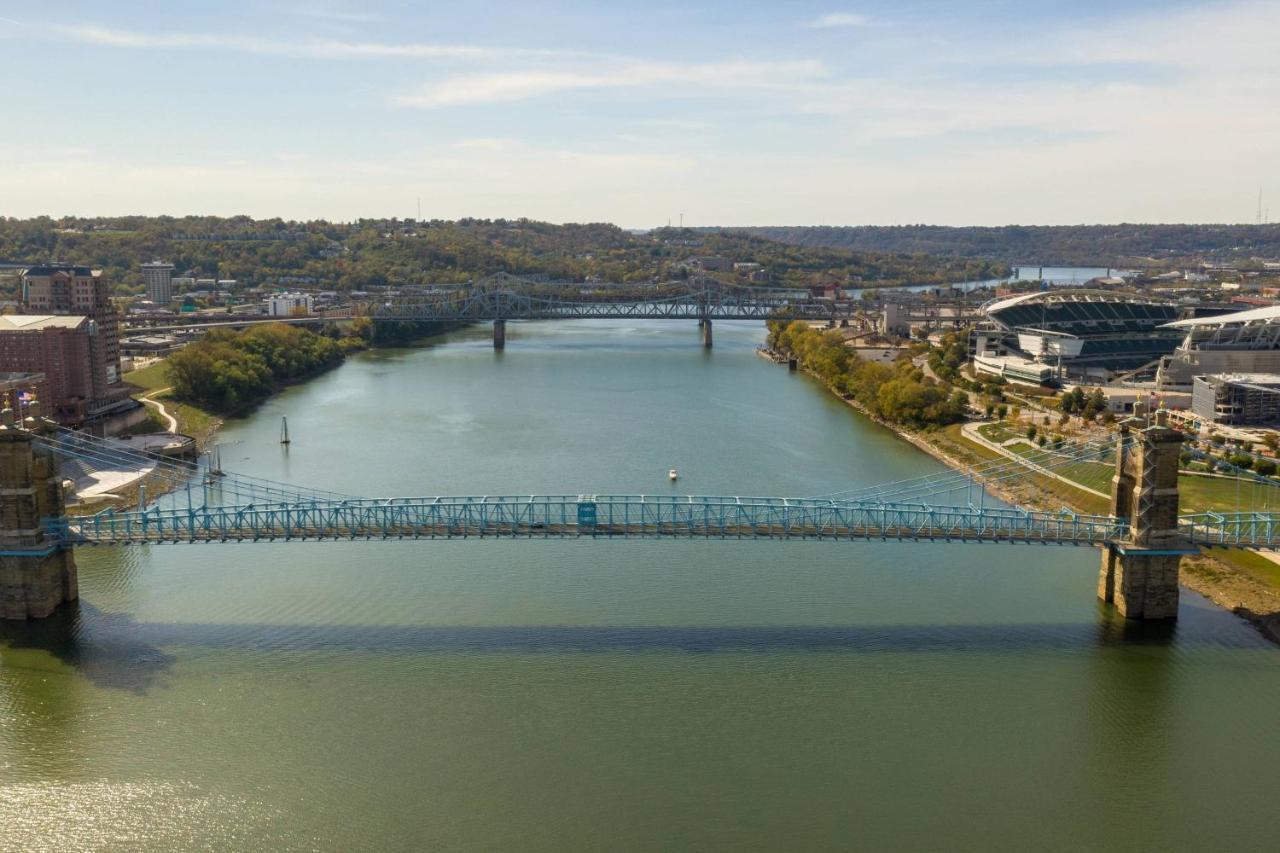 Cincinnati Marriott At Rivercenter Covington Exterior foto