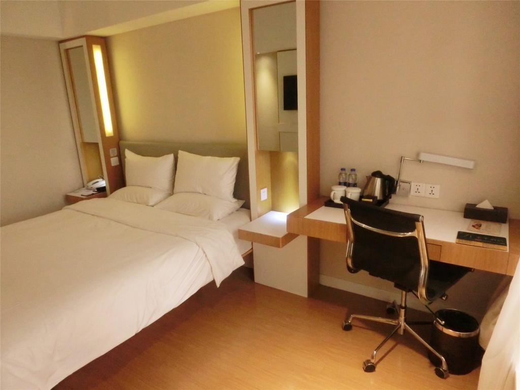 Ji Hotel Guangzhou Zhujiang New Town Quarto foto